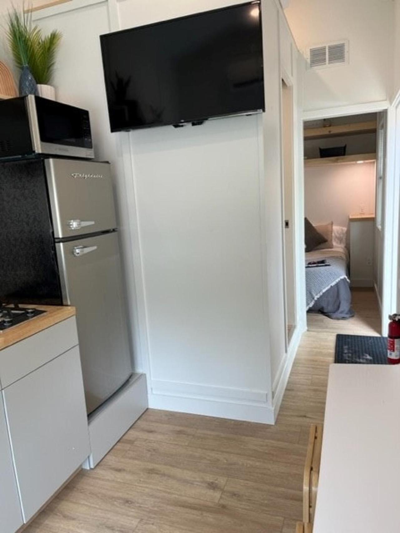 The Tiny Getaway Home Elizabethtown Exterior foto